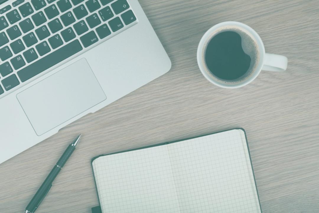 Análisis detallado de métricas financieras y flujos de efectivo empresariales